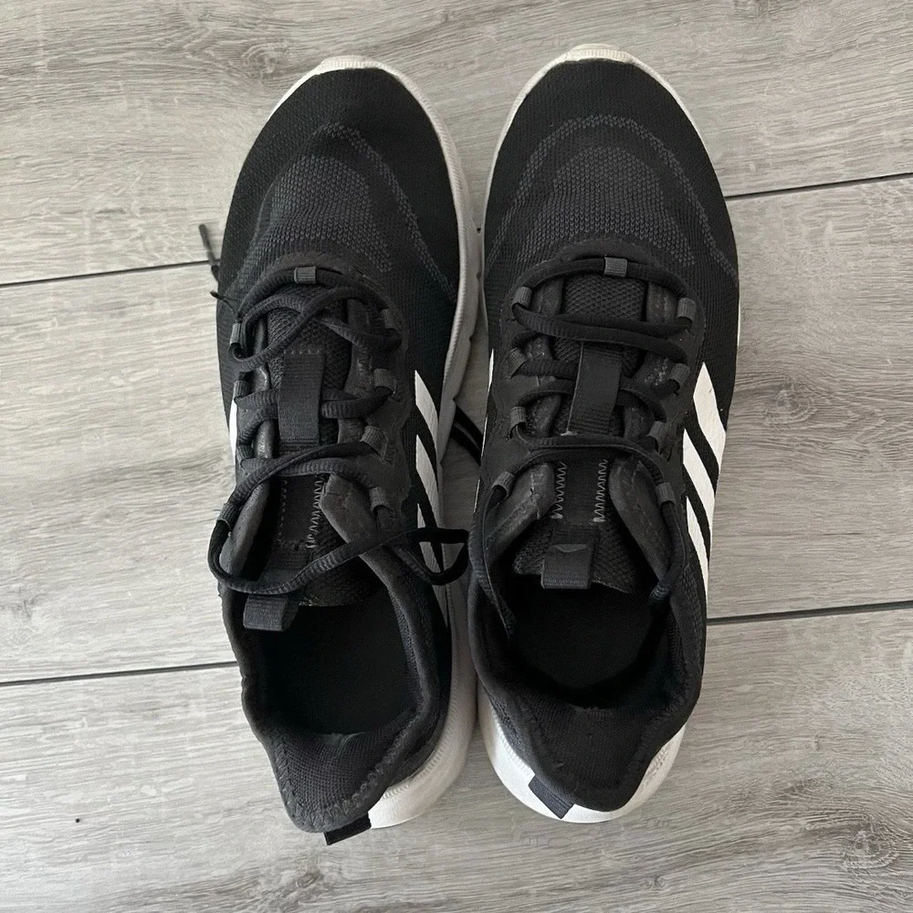 adidas Nario Move Womens Size 7 Black White Running Athletic Shoes Sneakers